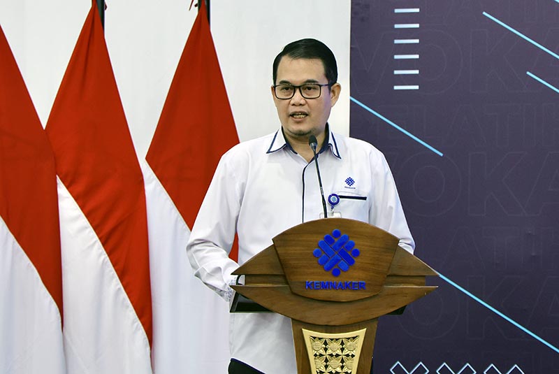 Direktur Jenderal Pembinaan Pelatihan Vokasi dan Produktivitas Kemnaker, Darmawansyah, memberikan keterangan pers terkait pembukaan Program Pelatihan Vokasi Nasional Tahun 2026 Batch 2 di Jakarta. Pendaftaran program gratis berkuota 30 ribu peserta ini resmi dibuka mulai 19 Mei hingga 9 Juni 2026 melalui platform SIAPkerja. (Dok. Biro Humas Kemnaker)
