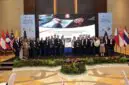 Para delegasi yang terdiri dari perwakilan pemerintah, asosiasi pekerja, dan pengusaha dari negara-negara anggota ASEAN berfoto bersama pasca-peluncuran laporan ilmiah dalam acara ASEAN Regional Seminar on Trade, Labour, and Fundamental Principles and Rights at Work (FPRW) di Bali, Rabu (9/9/2026). (FOTO : Dok. Biro Humas Kemnaker)