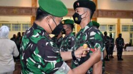 Komandan Korem 042/Gapu Brigjen TNI Supriono Memimpin Korps Kenaikan Pangkat Anggota Korem 042/Gapu periode 1 April 2022