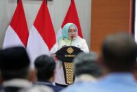 Menuju ILC ke-114 di Swiss! 🇮🇩✨ Dirjen PHI dan Jamsos Kemnaker, Indah Anggoro Putri, memimpin jalannya rapat koordinasi bersama unsur Pemerintah, Serikat Pekerja/Buruh, dan Pengusaha di Jakarta, Selasa (26/5/2026). (FOTO : Dok. Biro Humas Kemnaker)