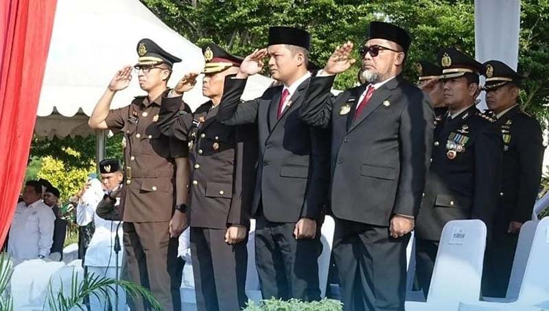 Ketua DPRD Jambi Hadiri Upacara Peringatan Hari Pahlawan. FOTO : HMS