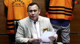 Ketua Komisi Pemberantasan Korupsi (KPK) Firli Bahuri Saat Konferensi Pers di kantornya, Jumat (23/9/22). FOTO : Istimewa/Net