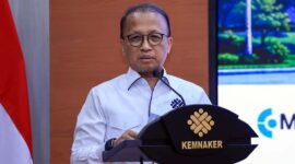 Kepala Badan Perencanaan dan Pengembangan Ketenagakerjaan (Barenbang Ketenagakerjaan) Kemnaker, Anwar Sanusi, memberikan keterangan pers mengenai peluncuran Outlook Ketenagakerjaan 2026 di Jakarta. (FOTO : Dok. Biro Humas Kemnaker)