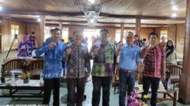 KIM Kelurahan Betara Kiri Ikusti Sosialisasi dan Pelatihan Penggunaan Website. FOTO : WT/LT