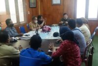 FOTO : Pengurus KNPI Tanjung Jabung Barat Saat Rapat bersama Disparpora Tanjung Jabung Barat Terkait Dana Hibah Organisasi untuk Kegiatan Tahun 2021, Rabu (03/02/21).