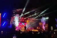 Konser Band Armada bertajuk Happy Week di Lapangan Eks Arena MTQ Kota Jambi, Sabtu malam (5/11/22). FOTO : Tribunjambi.