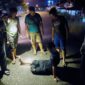 Kanit Reskrim Maro Sebo IPDA Sucipto dan personil Saat Menemukan Korban Kekerasan yang berada di Jalan Desa Mudung, Jumat (17/12/21) dinihari.