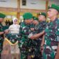 Danrem 042/Gapu Brigjen TNI Supriono, S.IP., M.M  Pimpin Upacara Kenaikan Pangkat Bintara dan Tamtama Periode 1 April. FOTO : KOREM
