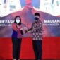 Wakil Wali Kota Jambi Dr. dr. H. Maulana saat Menerima Penghargaan dari Menteri PPPA Bintang Puspayoga di Novotel Golf Resort Kabupaten Bogor Jawa Barat, Jumat (22/7/22). FOTO : Diskominfo