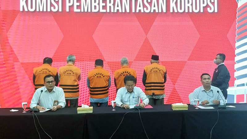 KPK Kembali Tahan 5 Anggota DPRD Provinsi Jambi. FOTO : Detik.com
