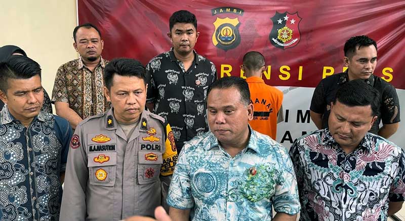 Subdit Cyber Ditreskrimsus Polda Jambi Tangkap Admin Instagram @liaranjambi_id Ditangkap Promosikan 35 Situs Judol. FOTO : Dhea