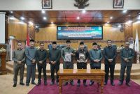 Pemkab dan DPRD Tanjab Barat Sepakati KUA-PPAS APBD 2026. FOTO : HMS
