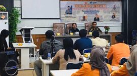 Syufrayogi Syaiful Ketua Komisi II DPRD Tanjung Jabung Barat saat menjadi Narasumber di Kuliah Umum Prodi Ilmu Politik Universitas Jambi, Kamis (2/6/22). FOTO : Ist
