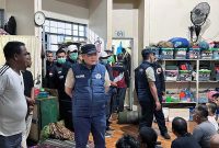 Kakanwil Ditjenpas Jambi, Hidayat Saat Pimpin Razia Serentak Lapas/Rutan di Wilayah Jambi, Jumat (10/10/25). FOTO : HMS