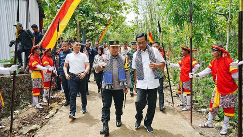 Kapolri Jenderal Listyo Sigit Prabowo Resmikan 10 Sumur bor Polri Presisi di Gunungkidul. FOTO : HUmas Polri