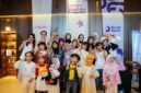 ajaran manajemen Vernon EDU, panitia, dan para peserta berfoto bersama usai pembukaan VernonEdu Story Telling Competition 2026 di Nakoa Social Space, Malang, Minggu (7/6). Kompetisi ini digelar untuk melatih mental, kreativitas, serta mengasah empati generasi muda melalui keterampilan bercerita sejak dini. (Foto: Dok. Vernon EDU)