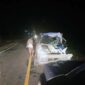 Kondisi Pick Up Grand Max Rusak Berat Setelah Menabrak Truck di Jalan Lintas Sumatera KM 04. Desa Sei Ulak, Kecamatan Nalo Tantan, Kabupaten Merangin. [FOTO : Hums ResMerangin]