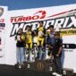 Para pembalap terbaik Kejurnas Balap Motor Pertamax Turbo MotoPrix 2026 merayakan kemenangan mereka di atas podium didampingi pihak panitia di Sirkuit Gery Mang, Subang, Jawa Barat, Minggu (30/8). (FOTO : Dok. Pertamina Patra Niaga)