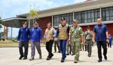 Kepala BNPB Letjen TNI Kristomei Sianturi bersama Kepala BMKG dan unsur terkait bertolak ke Sumatera Selatan untuk memperkuat koordinasi serta meninjau penanganan kebakaran hutan dan lahan (karhutla), Minggu (18/10/2026). (FOTO: Dok. Humas BNPB)