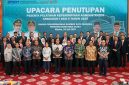 Pelatihan Kepemimpinan Administrator (PKA) Blended Learning Angkatan I dan II Tahun 2025 yang digelar Badan Pengembangan Sumber Daya Manusia (BPSDM) Provinsi Sumatera Utara resmi ditutup pada Kamis (24/7/25). FOTO : HUNAWAN H/LT
