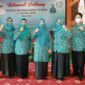 Ketua TP PKK Tanjab Barat Hj. Fadhilah Sadat menghadiri Rapat Kerja Daerah (RAKERDA) IX TP-PKK Provinsi Jambi di Auditorium Rumah Jabatan Gubernur Jambi. FOTO : Porkopim