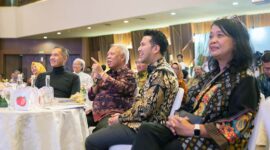 Menteri PUPR Basuki Hadimuljono dan Gita Wirjawan Diskusikan Kota Berkelanjutan di Hari Habitat Dunia.[ FOTO : Tim Media Kastara Indonesia]
