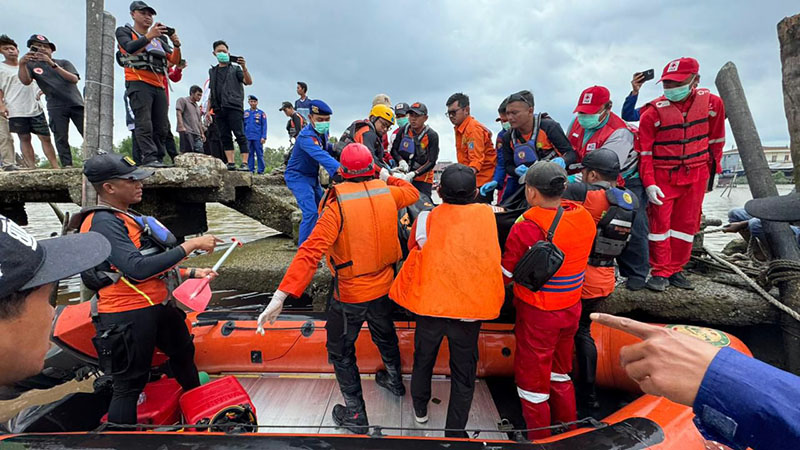 Korban Kedua Sandi (27) yang Hilang di Sungai Pengabuan Ditemukan Meninggal Dunia. FOTO : SAR JAMBI