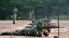 FOTO : Korem 042/Gapu Saat Gelar Latihan Menembak Senjata Ringan (Iatbakjatri) Triulan III Tahun 2020 di lapangan tembak Pal 17 Pondok Meja, Mestong, Kabupaten Muarojambi, Selasa (02/08/20).