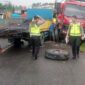 Penampakan Dua Truk yang Terlibat Tabrakan di Jalan Lingkar Barat, Kelurahan Bagan Pete, Kecamatan Alambarajo, Kota Jambi, Kamis 15 Juni 2023 sekitar pukul 15.00 WIB. FOTO : Ist
