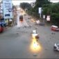 Kecelakaan maut truk tronton menabrak sejumlah pengendara di Simpang Rapak, Balikpapan, Kaltim. FOTO : Tangkapan Layar Video Amatir