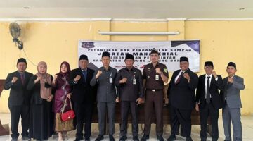 7 Pejabat Administrator dan Pengawas di Lingkungan Pemkab Tanjab Barat Dilantik oleh Sekda Hermansyah, Selasa (13/1/26)