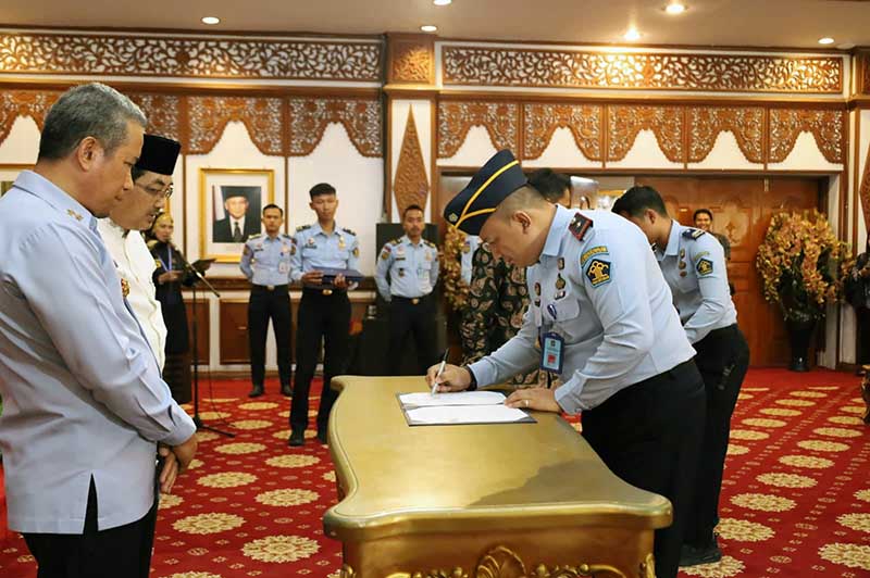 Kalapas Kuala Tungkal Tandatangani PKS dengan OPD Pemkab Tanjab Jabung Barat. FOTO : Hms