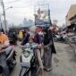 FOTO : Warga Tampak ramai di Lokasi Kebakaran di Jalan Asia-Jalan Ahmad Yani, Kelurahan Tungkal IV Kota, Tungkal Ilir.
