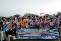 Tim Kesebelasan Tuan Rumah Desa Merlung Menjadi juara Liga Desa U-19 Tingkat Kabupaten Tanjab Barat Tahun 2021. FOTO : Rie