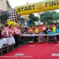 Fun Run Hari Bhayangkara ke 77 dilepas oleh Wakil Gubernur Jambi Drs. H. Abdullah Sani, M.Pd.I dan Kapolda Jambi Irjen Pol Rusdi Hartono, Sabtu (24/6/23). FOTO : Dhea