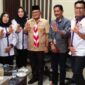 Acara Audiensi Ketua LPAI Kota Jambi, Meri Marwati bersama rombongan dengan Wawako Jambi Dr. dr. H. Maulana, MKM di ruang kerjanya, Selasa (9/8/22). FOTO : Ist