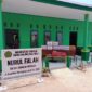 Madrasah Nurul Falah Desa Sungai Papauh Kecamatan Muara Papalik Kabupaten Tanjab Barat baru diresmikan pada Jum'at 30 September 2022 kemarin. Peresmian dilakukan langsung oleh Dandim 0419/Tanjab Letkol Kav Muslim Rahim Tompo, SH, M.Si. FOTO : Ist