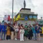 FOTO : Dok. Aksi Solidaritas Gabungan Mahasiswa dan Pelajar Kabupaten Tebo saat Melakukan Aksi Penggalangan Dana di Simpang Tugu Sultan Thaha Saifuddin Kota Tebo.

