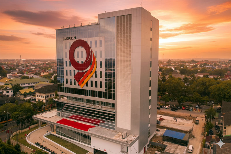 Gedung Mahligai 9 Tower (yang juga merupakan Kantor Pusat Bank Jambi) berlokasi di Jl. A. Yani No.18, Telanaipura, Kec. Telanaipura, Kota Jambi, Jambi 36122. FOTO : IST