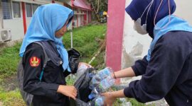 Mapala Pawana Fakultas Matematika dan FMPA Universitas Tadulako Inisiasi Kegiatan Aksi Bersih dalam Memperingati Hari Peduli Sampah Nasional. FOTO : Tim