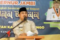 Bupati Bungo H Mashuri yang juga Ketua DPD Partai Demokrat Provinsi Jambi menyampaikan sambutan saat halal bihalal Pemkab Bungo dan Pemprov Jambi, Kamis (19/5/22). FOTO : Ist