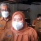 Bupati Muaro Jambi Hj. Masnah Busro usai menyerahkan LKPD di Kantor Badan Pemeriksaan Keuangan (BPK RI) Perwakilan Jambi, Senin (21/03/22) Siang.