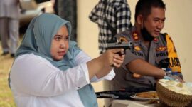 Polres Muaro Jambi Bersama pemerintah Kabupaten Muaro Jambi melaksanakan Kegiatan Latihan menembak, Jum'at (14/01/22). FOTO : Humas PMJ