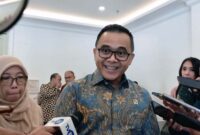 Menteri Pendayagunaan Aparatur Negara dan Reformasi Birokrasi (PAN-RB) Abdullah Azwar Anas usai acara ASN Culture 2023 di Jakarta, Kamis (14/12/2023). (KOMPAS.com/Haryanti Puspa Sari)
