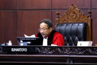 MK Putuskan Polisi Aktif Tidak Boleh Menduduki Jabatan Sipil. FOTO : JPNN.com