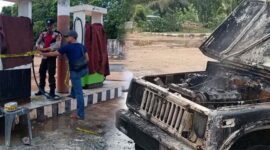 Mobil Suzuki Katana Nopol BH 1517 BL terbakar di Agen Premium dan Solar (APMS) di RT 26, Ds. Sungai Gelam, Kec. Sungai Gelam, Kab. Muaro Jambi, Sabtu (3//9/22). FOTO : SEK S GELAM