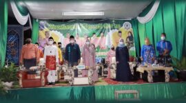 Bupati H Anwar Sadat didampingi Anggota DPRD Dapil IV dan Ketu TP-PKK serta Ketua Panitia Pelaksana MTQ Ke-IX Tingkat Kelurahan Tebing Tinggi. FOTO : PROKOPIM