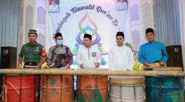 Lurah Tungkal III Achmad Syafei S. Kom bersama Anggota DPRD Dapil I, Sekcam Tungkal Ilir, Kepala KUA dan Babinsa membuka secara resmi pelaksanaan MTQ ke-XXVII Tingkat Kelurahan Tungkal III, Jum'at (12/8/22) Malam.