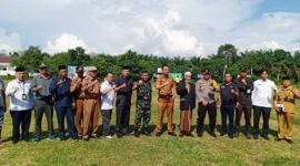 Pj Bupati Muaro Jambi Buka Liga Santri PSSI Piala Kasad 2022 di Desa Sekernan. FOTO : Noval/Lintastungkal