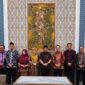 Foto Bersama Usai Penandatanganan Addendum. Dok. Prokopim